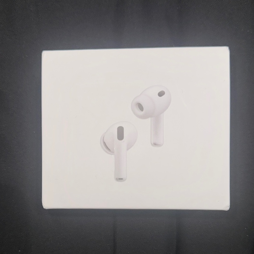 Apple AirPods Pro 3 Wireless Earbuds